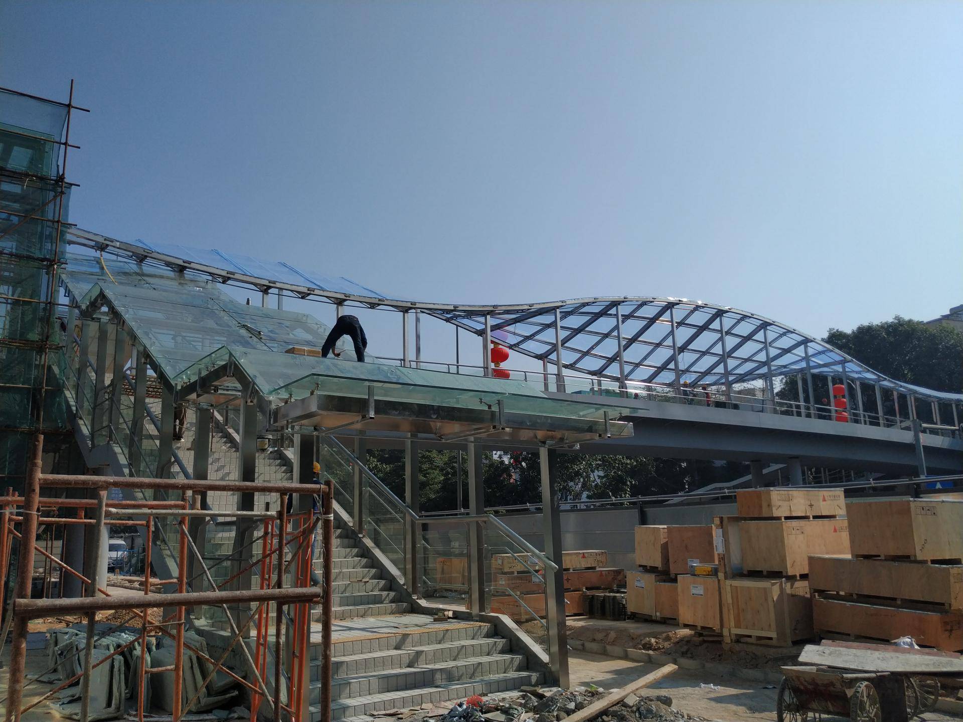 膜结构是什么材料